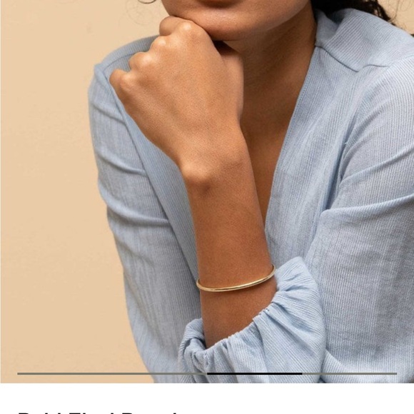 Mejuri Classic Gold Bracelet 14k - Picture 2 of 7